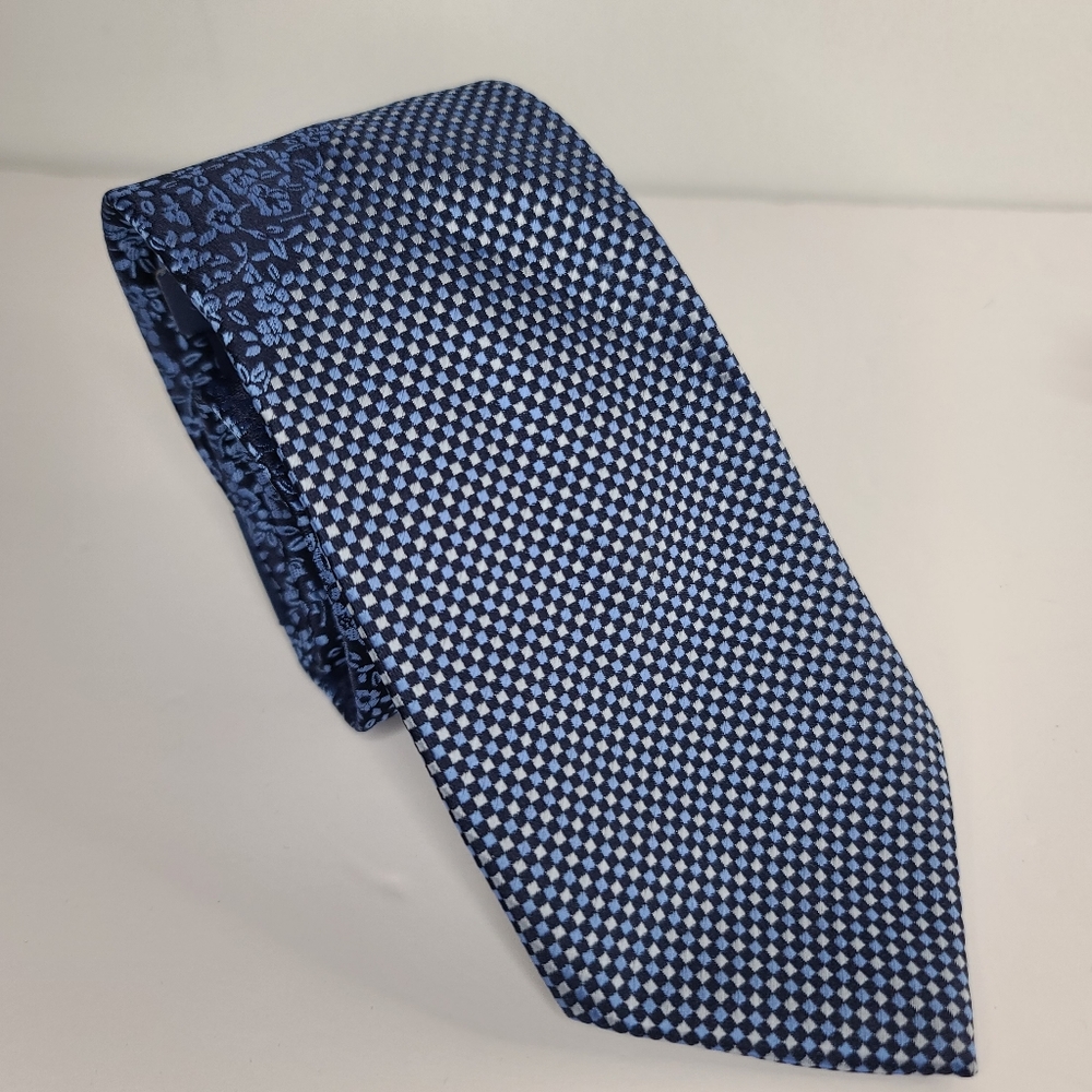 STAFFORD Blue Neck Tie. New With Tags.